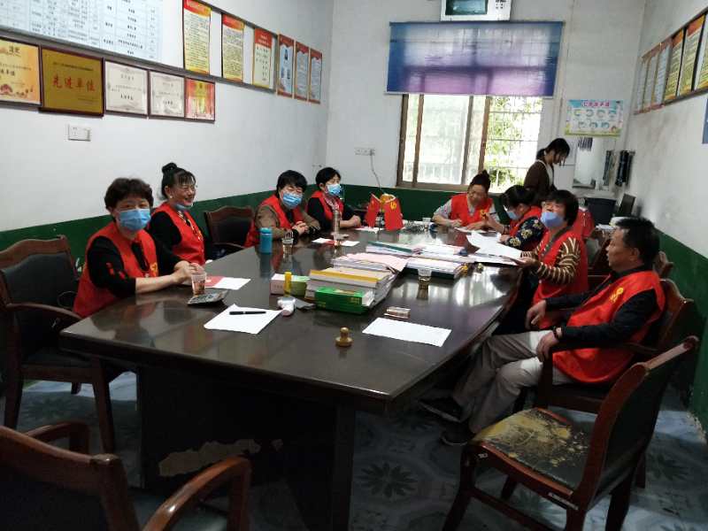 馨欣公益益阳市赫山区笔架山乡与兰溪镇发放助学款