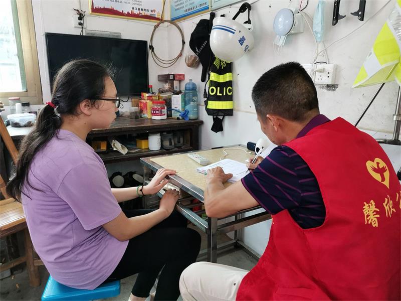 馨欣公益益阳市桃江县鸬鹚渡镇发放助学款